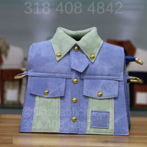 bolso tipo camisa azul y verde